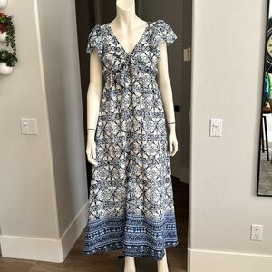 TAYLOR
Blue Floral Dress 10